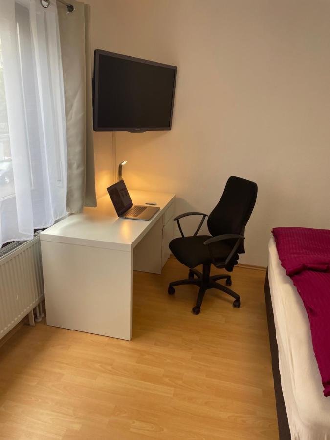 Zimmer Im Herzen Von Durlach Karlsruhe Exterior foto